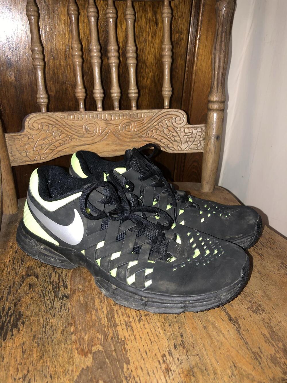 Nike Lunar Fingertrap TR Shoes Mens Size 10 Black Volt Sneakers Cross Training